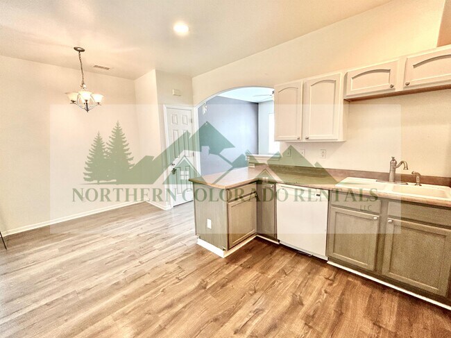 Building Photo - 3330 Apple Blossom Way