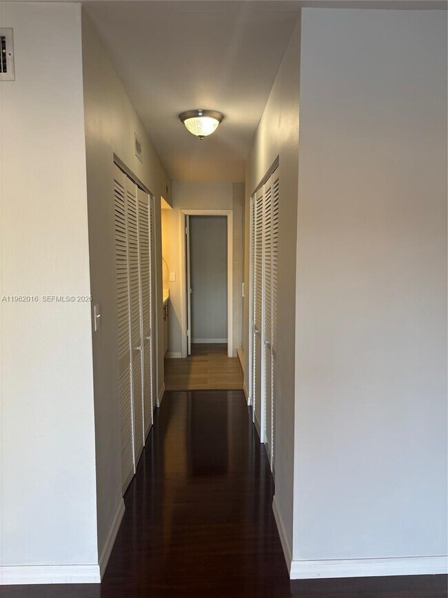 Building Photo - 6417 Windmill Gate Rd