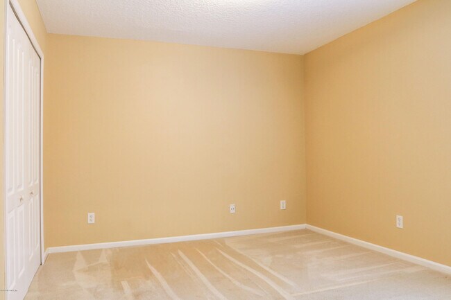 Building Photo - 8898 Canopy Oaks Dr