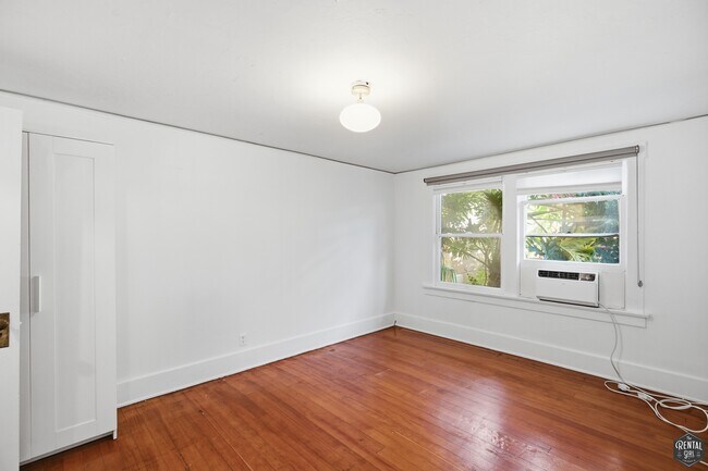 Building Photo - 2808 3rd St