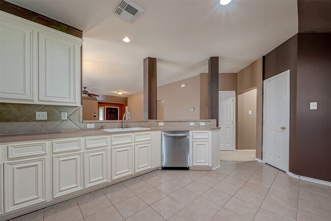 Building Photo - 2102 Cory Crossing Ln