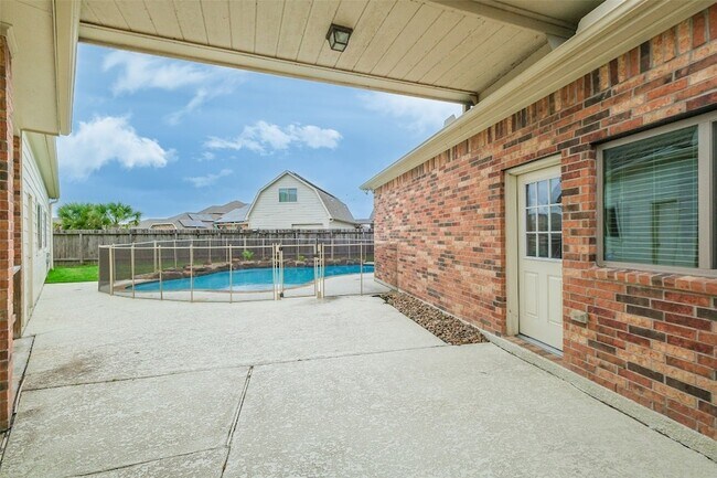 Building Photo - 6811 Gonzales Pt