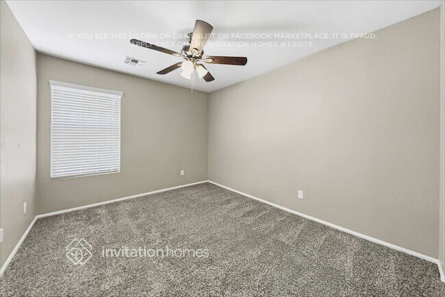 Building Photo - 12656 W Orange Dr