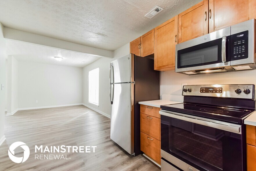 Building Photo - 7 Roundtree Xing