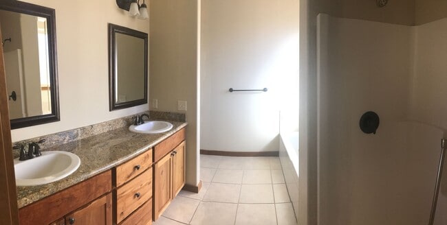 Building Photo - Single Family Home for Rent in Bozeman