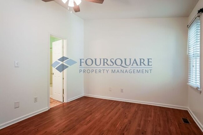 Building Photo - Bright 2-Bed / 2.5-Bath Townhome with Fireplace, Back Deck & Open Living – Convenient to Cary