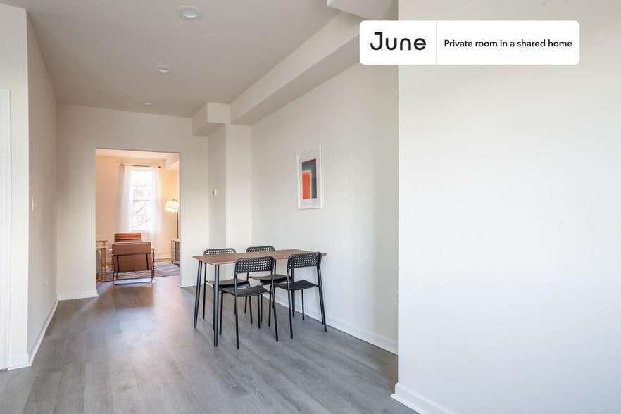 Building Photo - Room in Shared 4 bed/3.5 bath home