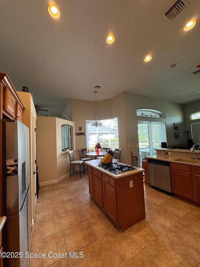 Building Photo - 5891 Herons Landing Dr