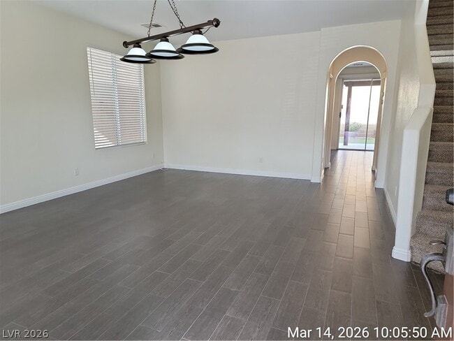 Building Photo - 998 Lone Pine River Ave