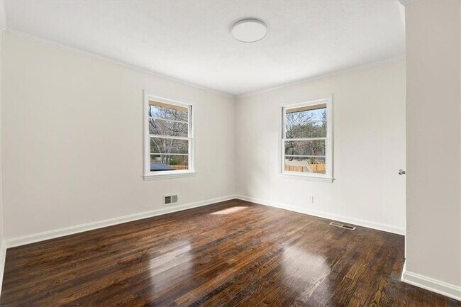 Building Photo - 1451 Belmont Ave