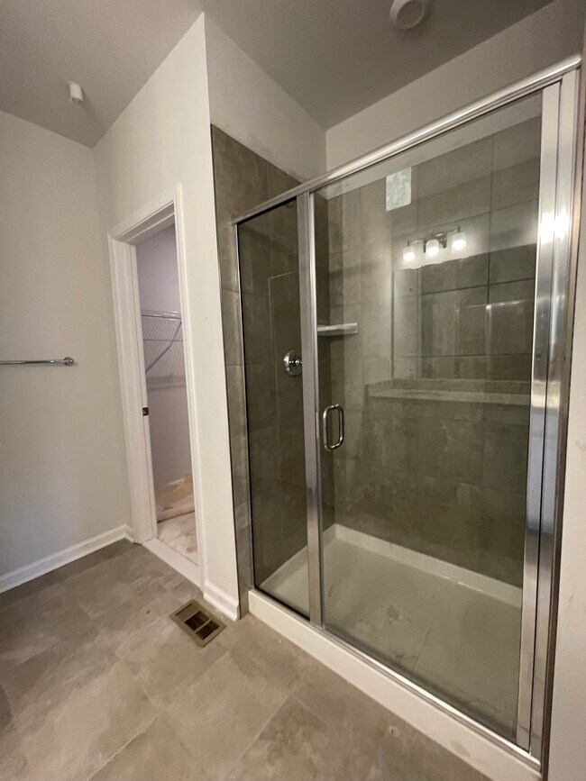 Building Photo - 9282 Magellan Pky