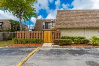 Building Photo - 8107 SW 23rd Ct