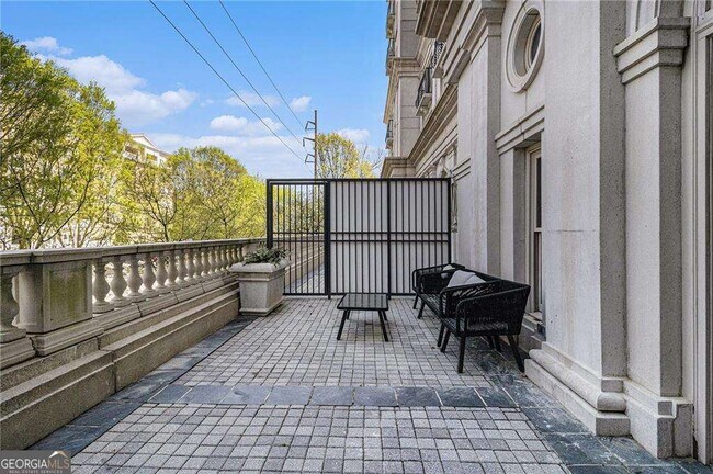 Building Photo - 199 14th St NE