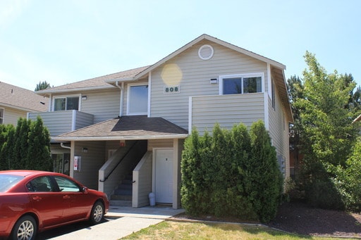 Building Photo - 808 Juniper Ave