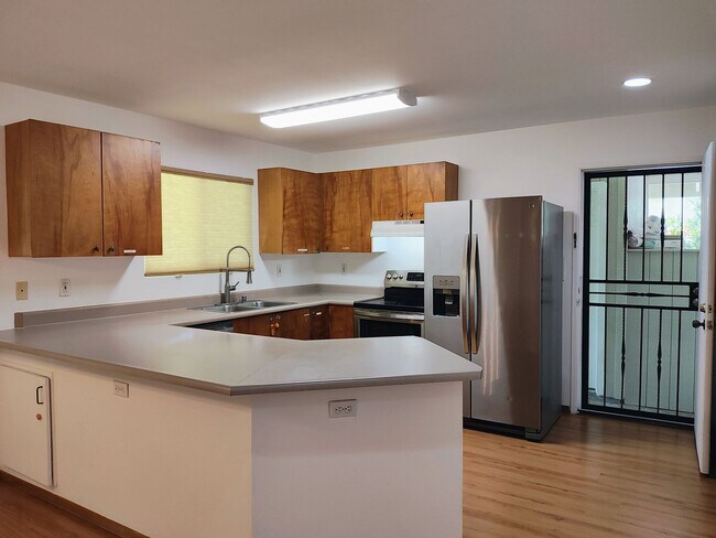 Building Photo - 3BR/2BA Home Near Hilo Hospital!
