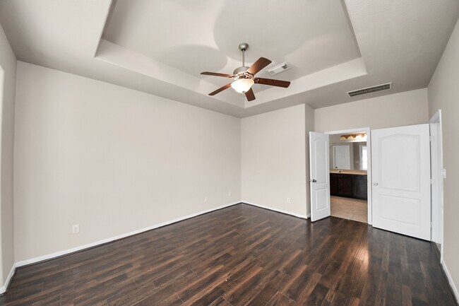 Building Photo - 7214 Baitland Dr