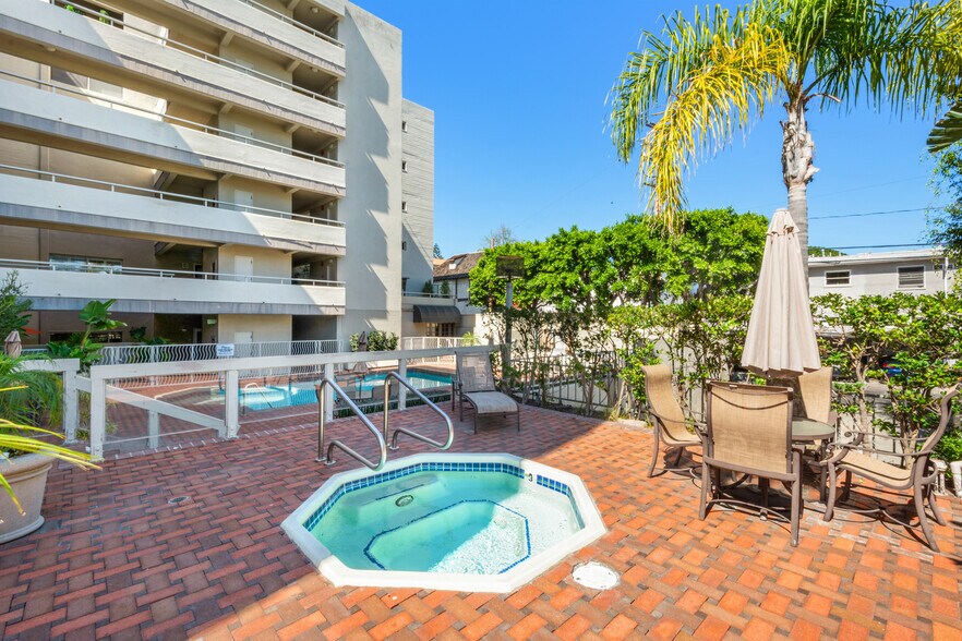 Building Photo - 801 Ocean Ave