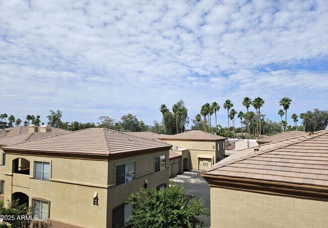 Building Photo - 2134 E Broadway Rd