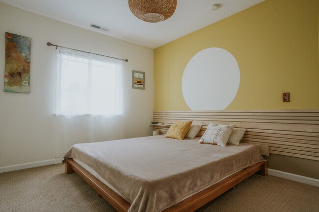 Primary Photo - 2977 Mar Vista Dr