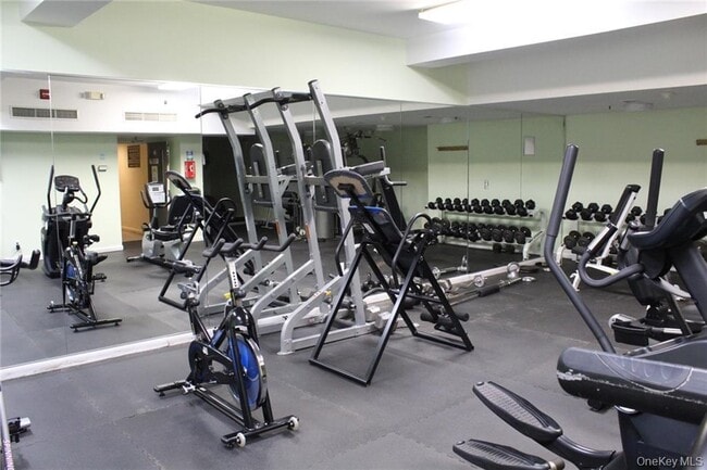 Building Photo - 85 McKinley Ave