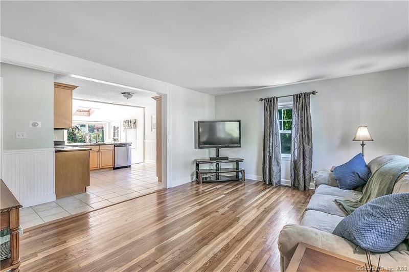 Building Photo - 111 Marcroft St