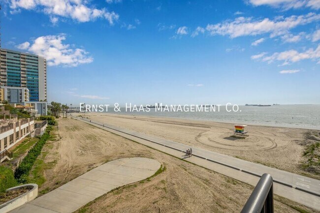 Building Photo - 1724 Bluff Pl