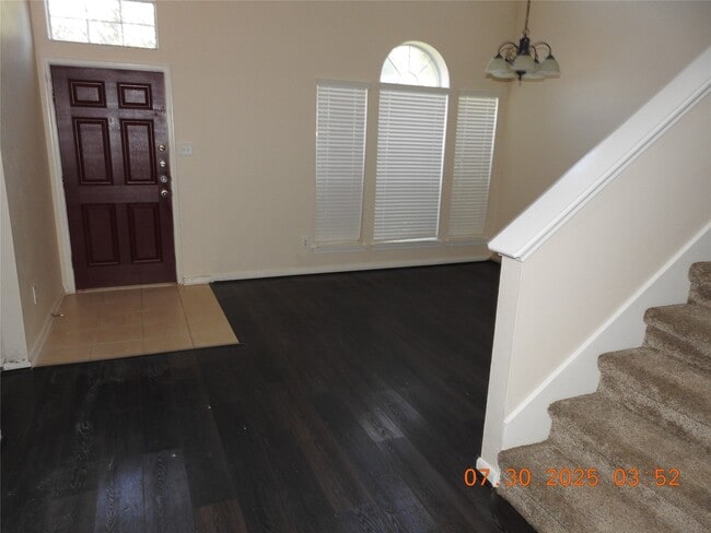 Building Photo - 7415 Oakwood Canyon Dr