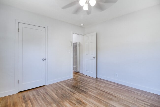 Building Photo - Remodeled La Loma Bungalow!