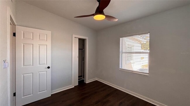 Building Photo - 21543 Kenyon Ave