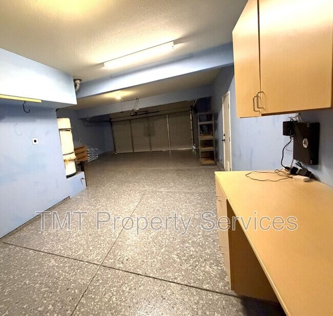 Building Photo - 6832 Salvaterra Cir