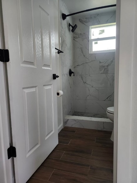 Building Photo - 17 S Columbus St