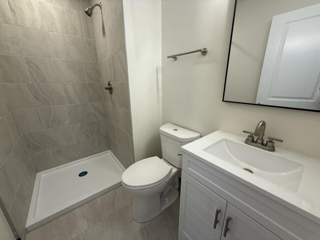 Building Photo - 2078 Druid Park Dr