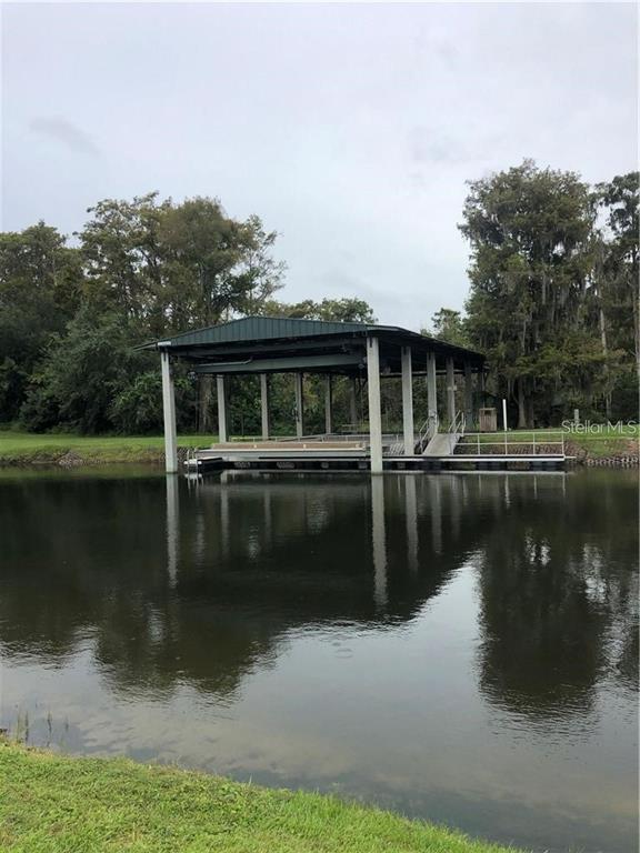 Building Photo - 1749 Golfview Dr