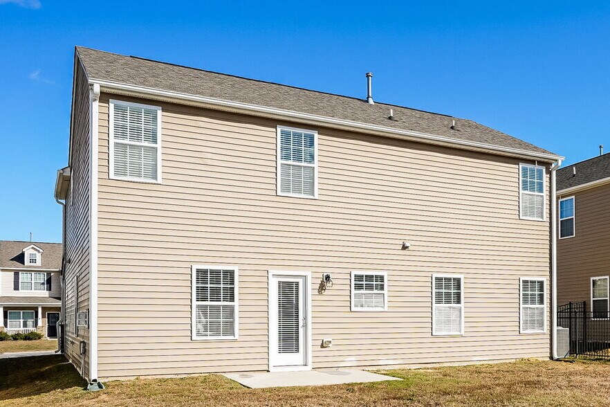 Building Photo - 97 Gaillardia Way