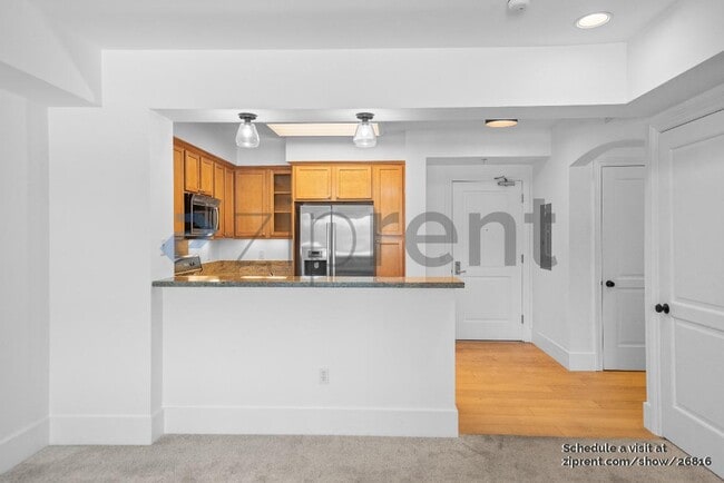 Building Photo - 1310 Creekside Dr