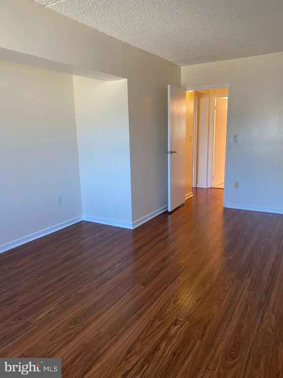 Building Photo - 200 Lombard St