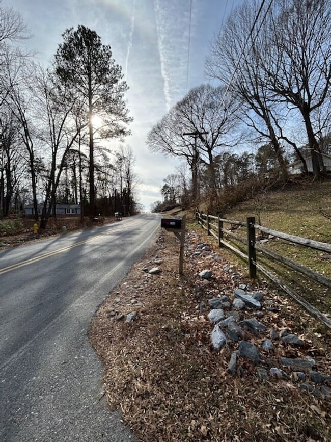 Building Photo - Rooms for Rent, Shared Living in a Beautiful Furnished Home