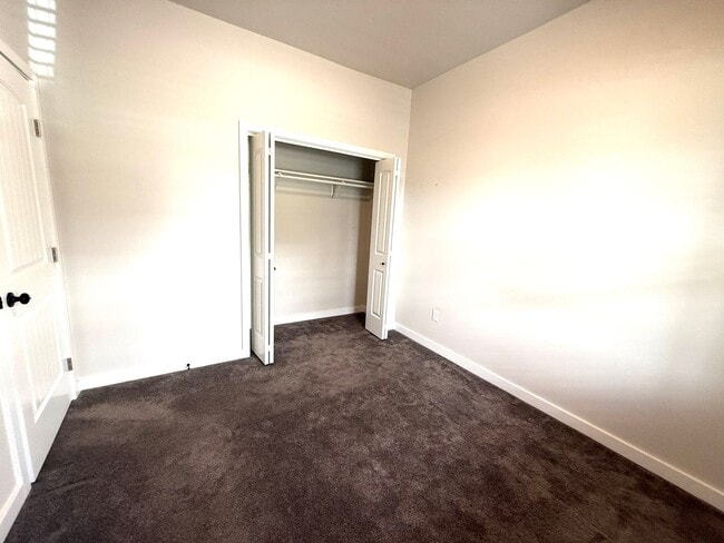 Building Photo - 2 Bed 1 Bath Single Family Home in Townsen...