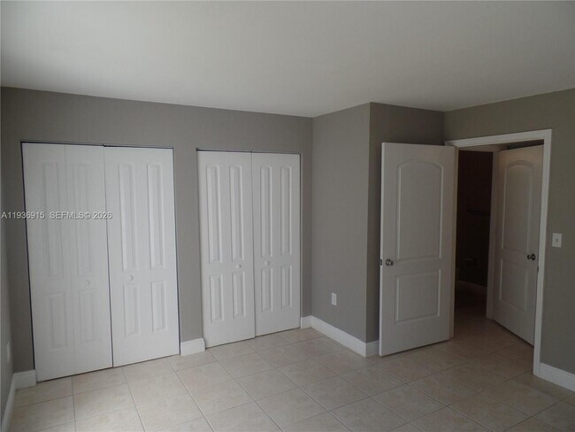 Building Photo - 2460 NW 33rd St