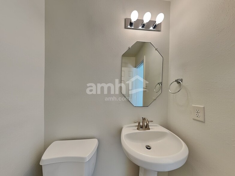 Building Photo - 21426 Partha Way