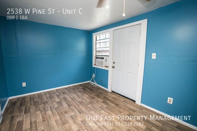 Building Photo - Private 1-Bedroom Studio Near Downtown Tam...