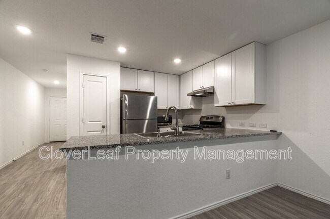 Building Photo - 5507 Basil Chase