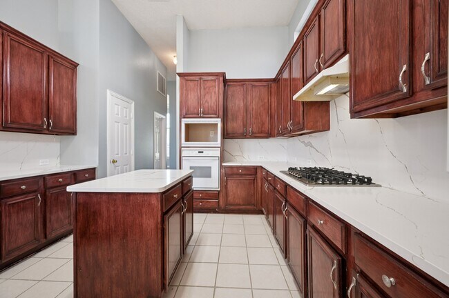 Building Photo - 4400 Foxtail Ln