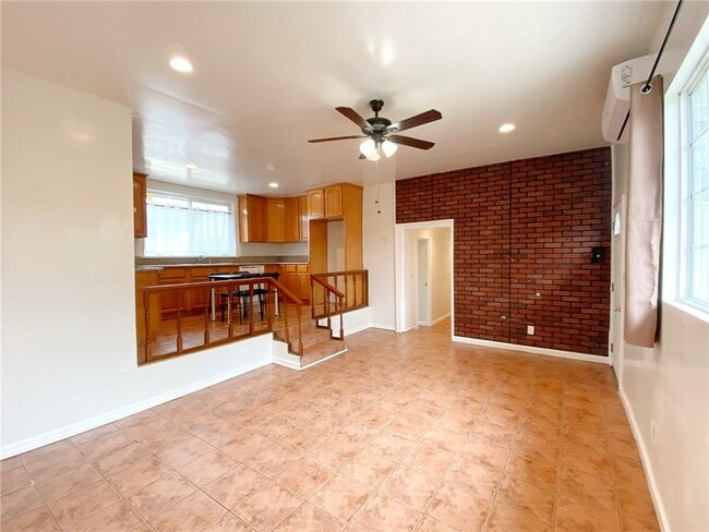 Building Photo - 11125 Freer Ave