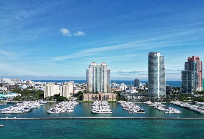 Building Photo - 888 Biscayne Blvd