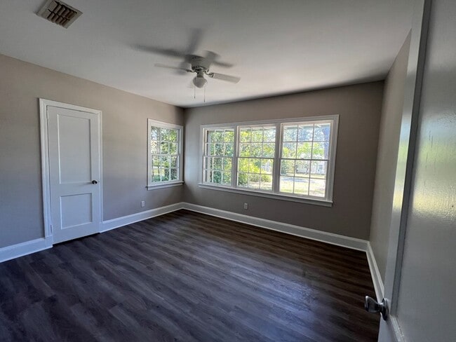 Building Photo - 316 Myrtle Dr