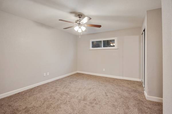 Building Photo - 3531 Gillham Rd