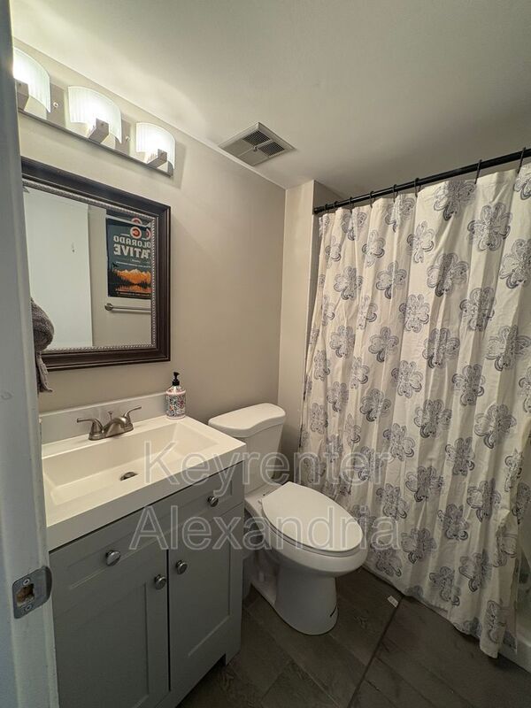 Building Photo - 5822 Bridgetown Ct