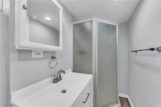 Building Photo - 15304 Benhoff Dr