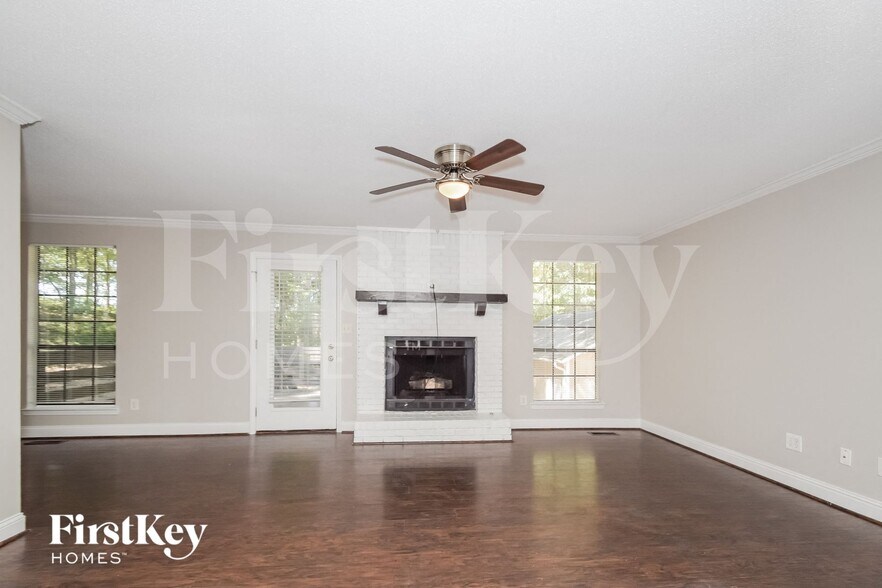 Building Photo - 4217 Park Cir